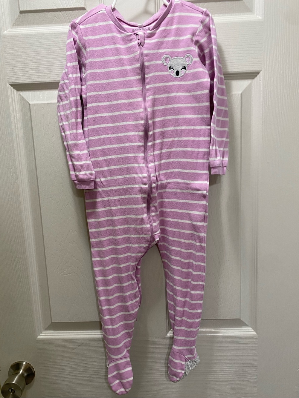 2/10$ Striped Pink Pekkle Sleeper